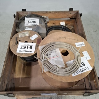 Partij diverse kabel op houten haspel