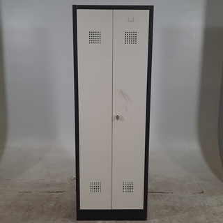 8x Lockerkast