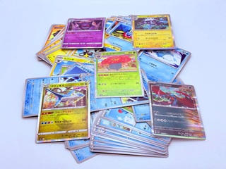 Pokemon Japan – Shiny holo en normale kaarten, ca. 100 kaarten