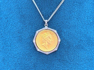 1 Pence coin collier – Elisabeth II 1994