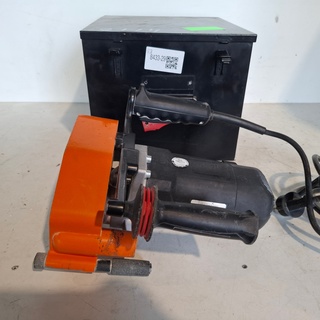 Sleuvenzaagmachine 230 v ~ MTD, SD1500, bouwjaar 2022