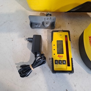 Roterende laser zelfstellend horizontaal Leica, Rugby 810, bouwjaar 20