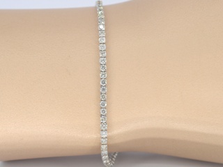 Witgouden tennisarmband met diamanten 3.00 carat