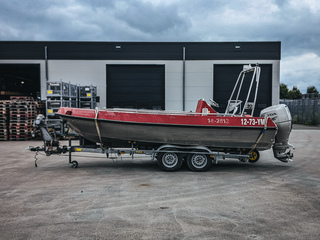 Sport consoleboot met buitenboordmotor en boottrailer, Twister, 600 Pr