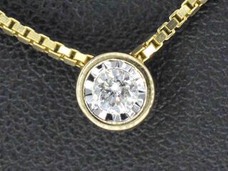 Gouden hanger met een briljant geslepen diamant, excl. ketting