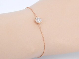Rosegouden armband met een diamanten bedel