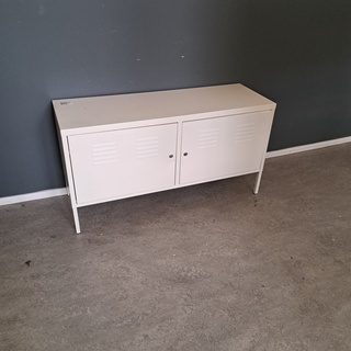 Metalen dressoirkast Ikea, Wit