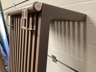Design radiator, taupe
