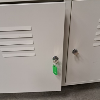 2x Metalen dressoirkasten Ikea, Wit