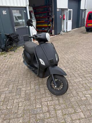 Scooter Senzo, Rival, zwart, bouwjaar 2022