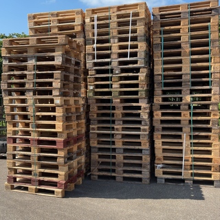Partij pallets, O.a. Euro
