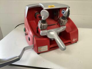 Sleutelsnijmachine Silca, Rekord