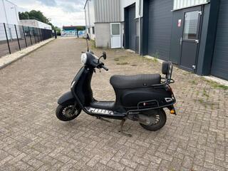 Scooter Senzo, Rival, zwart, bouwjaar 2022