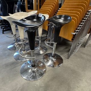 7x Barkruk, zwart en wit