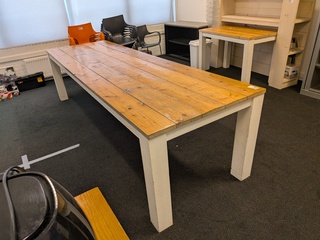 Houten kantinetafel