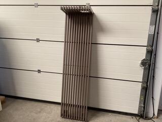 Design radiator, taupe