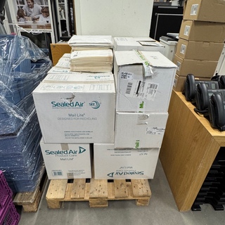 Ca. 14x doos Luchtkussen enveloppen, Sealed Air