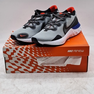 Ca. 15x Paar schoenen, Nike, O.a. Renew Run CK6357-009