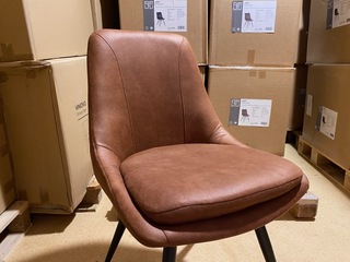 Set van 6 eetkamerstoelen, cognac