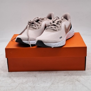 5x Paar schoenen, Nike, O.a. SB Alleyoop CJ0882-102