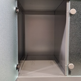 Ca. 17x Lockerkast met glazen deuren