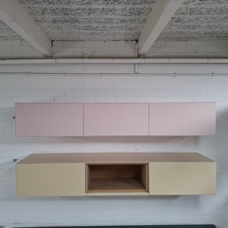 Zwevend TV meubel, Roze