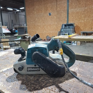 Bandschuurmachine Makita, 9403, bouwjaar 2018