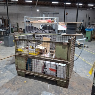 Partij diversen in gitterbox