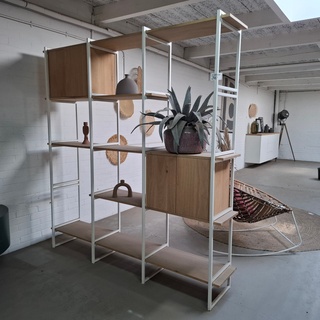 Wand-/boekenkast