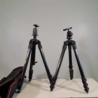 2x Camera statief, Manfrotto, O.a. MT057C4