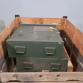 Houten transportkist met voertuig gaereedschap