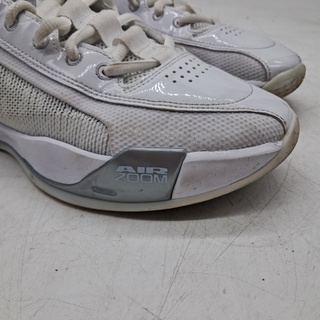 Paar sneakers, maat 42,5, Jordan, HF0806-100