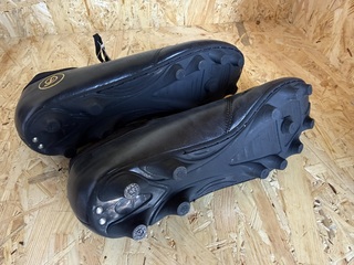 Lederen voetbalschoenen – paar Dores Boots, zwart, 43
