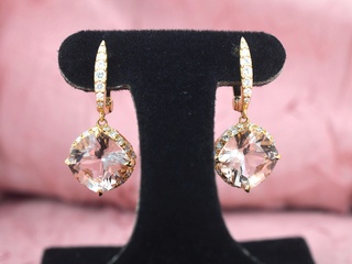 House of Pertijs – rosegouden oorbellen met diamant en edelsteen