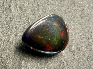 Black opal – 5.60 carat Natuurlijke Black opal