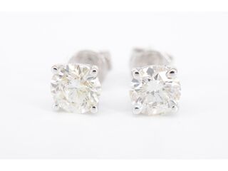 Witgouden oorbellen met twee solitaire diamanten van 2.00 carat totaal