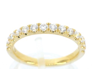 Gouden rijring met diamanten