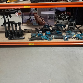 Partij elektrische, accu gereedschap en Maglite lampen Gereedschap, Ma