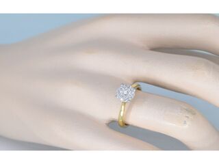 Gouden ring met diamanten