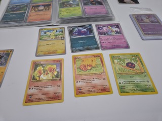 Pokémon kaartencollectie – verzamelmap, opbergbox en losse kaarten (o.