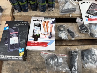 100x Racefiets onderdelen en accessoires W.o. FSA, Mavic, Shimano