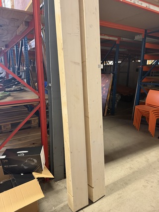 2x Houten balk 360 cm
