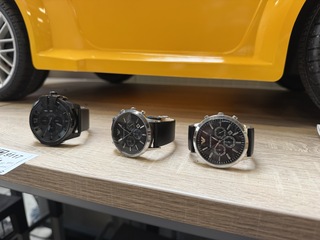 3x Horloge: 1x Diesel DZ-4355, 2x Armani AR2460