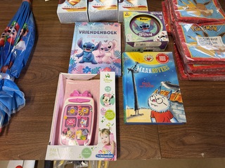 60x Speelgoed W.o. Clementoni, Disney, Spelend Leren, Super Mario