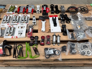 50x Racefiets onderdelen w.o. stuurpennen W.o. Bontrager, Cube, Ritche