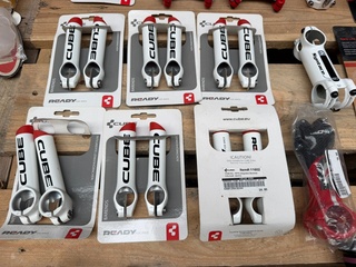 50x Racefiets onderdelen w.o. stuurpennen W.o. Bontrager, Cube, Ritche