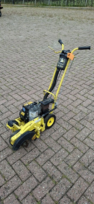 John Deere, E35 Edger, Geel, John Deere E35 Edger kantensnijder
