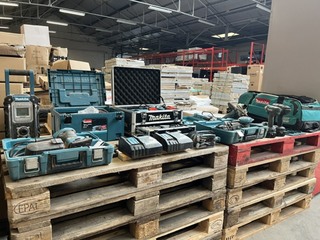 Ca. 15x Makita gereedschap, accessoires en toebehoren