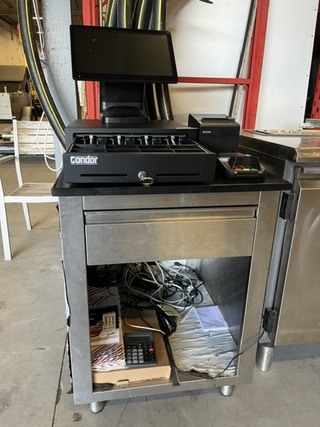 POS-kassasysteem met RVS kassameubel