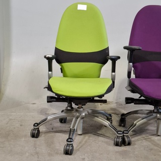 Partij diverse bureaustoelen, RH, v.n.l. Extend 220